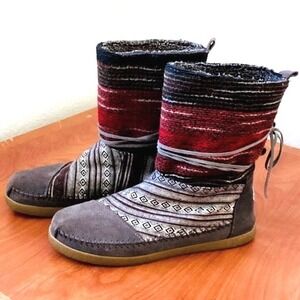 Tom's Nepal Boots Suede Wool Gray Red Fair Isle Mixed Woven Pull-on Size 8.5
